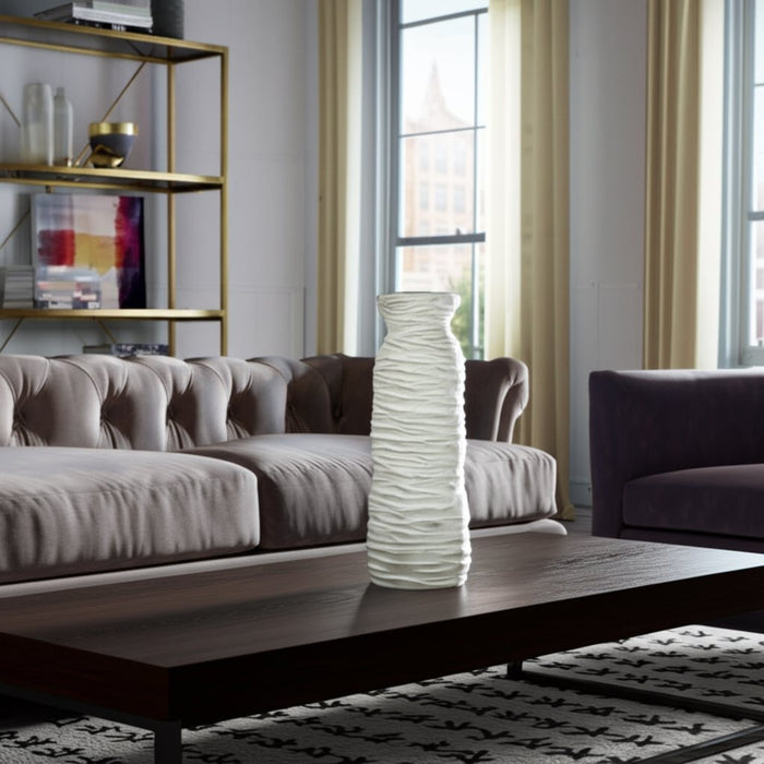 19-horizontal-ribbed-matte-vase-ivory-12