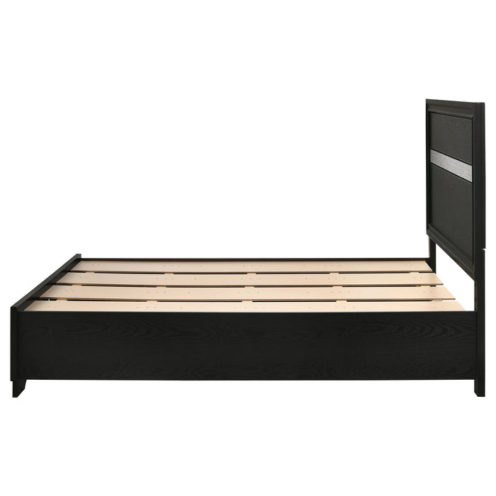 Miranda California King. E.King, & Queen 2-drawer Storage Bed Black & White