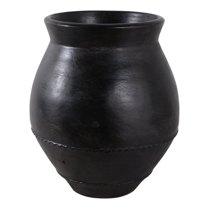 20x18-traditional-terracotta-vase-black-1