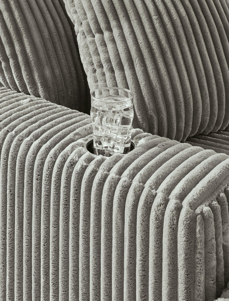 lindyn-3-piece-sectional-and-chaise-8
