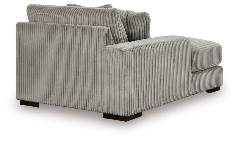 lindyn-3-piece-sectional-and-chaise-16