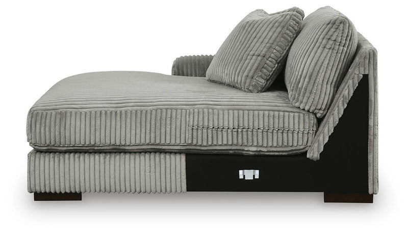lindyn-3-piece-sectional-with-double-chaise-4