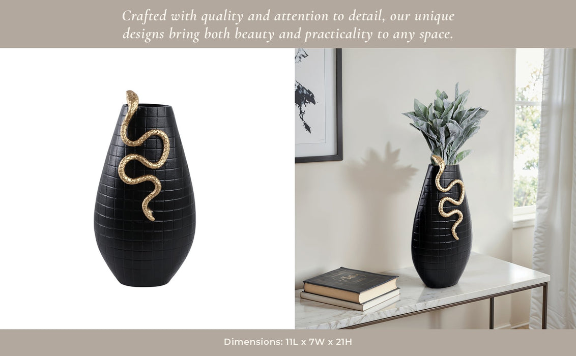21x11-curved-snake-on-vase-black-gold-11