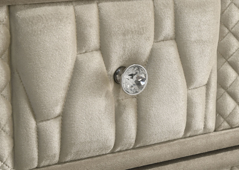 Lorient Chest of Drawers with LED Lighting - Furniture City (CA)l