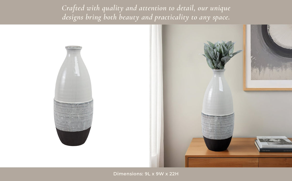 22x9-textured-bottom-vase-grey-11