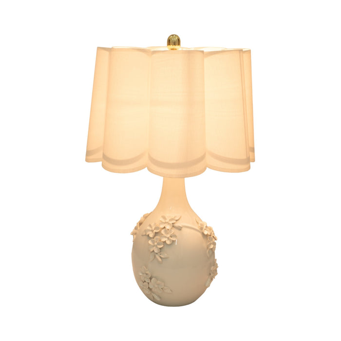 25-floral-applique-table-lamp-cream-2
