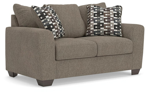 triston-peaks-loveseat-1