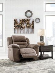 stoneland-reclining-sofa-and-power-recliner-8