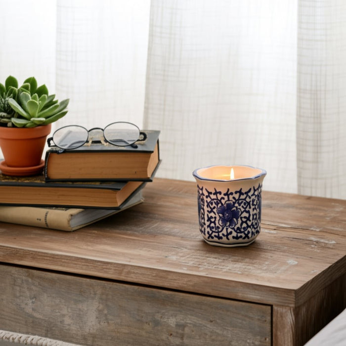 4-6oz-fluted-chinoiserie-candle-blue-white-11