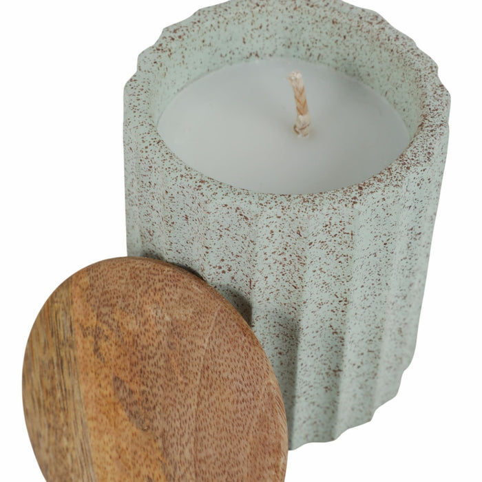 4-6oz-wild-jasmine-daisy-rdged-cndle-w-lid-blu-4