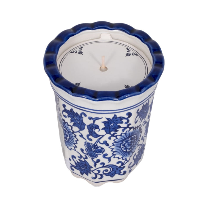 4-7oz-fluted-chinoiserie-candle-blue-white-3