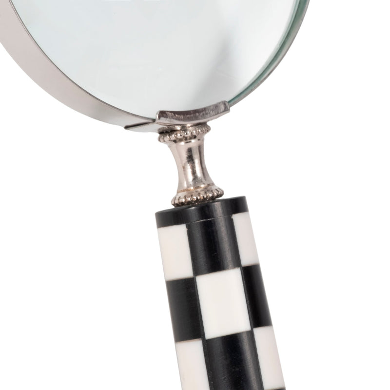 4-checkerboard-handle-magnifying-glass-black-whi-4