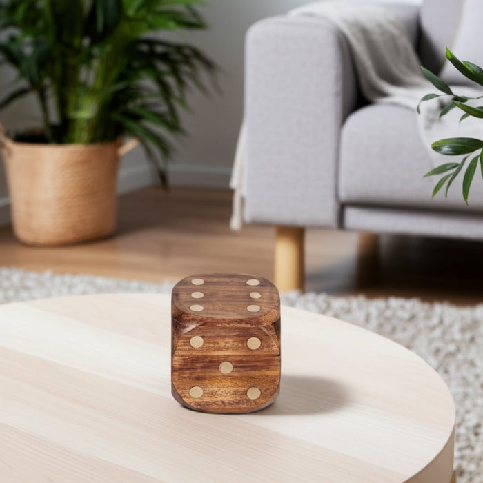 4-dice-box-with-dice-inside-brown-11