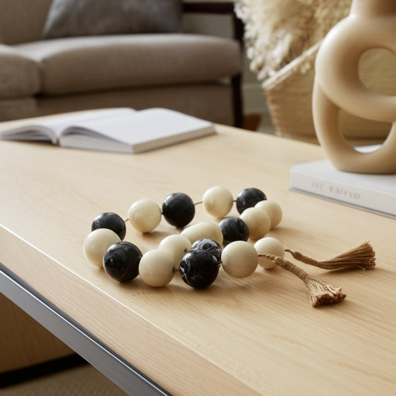 46-swirled-3-resin-beaded-garland-white-black-11