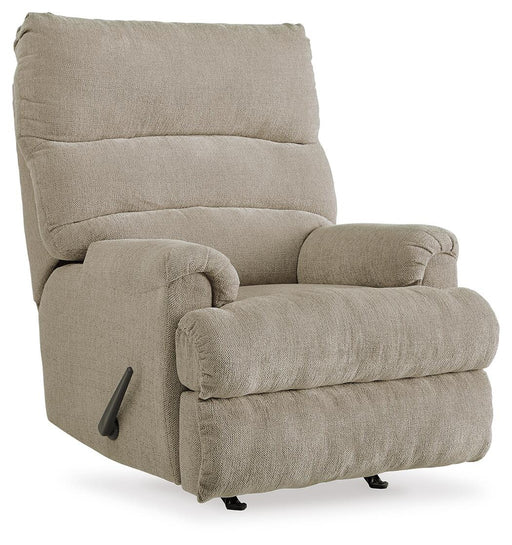 man-fort-recliner-1