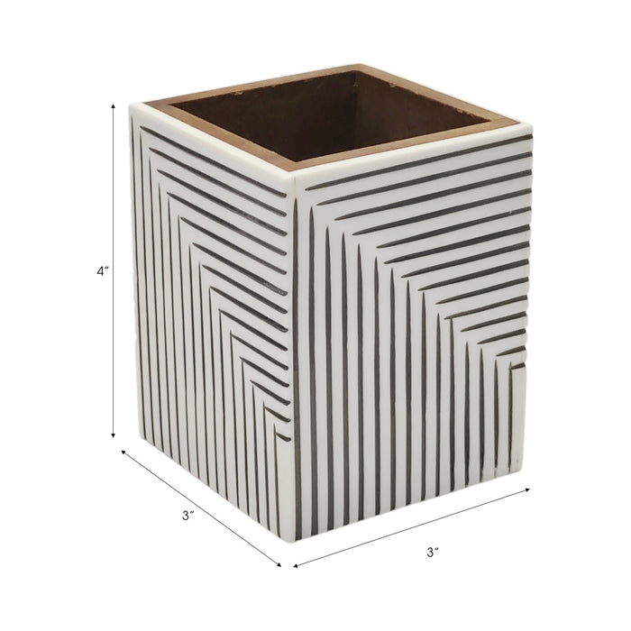 4x3-ridged-lines-resin-pencil-cup-black-white-8