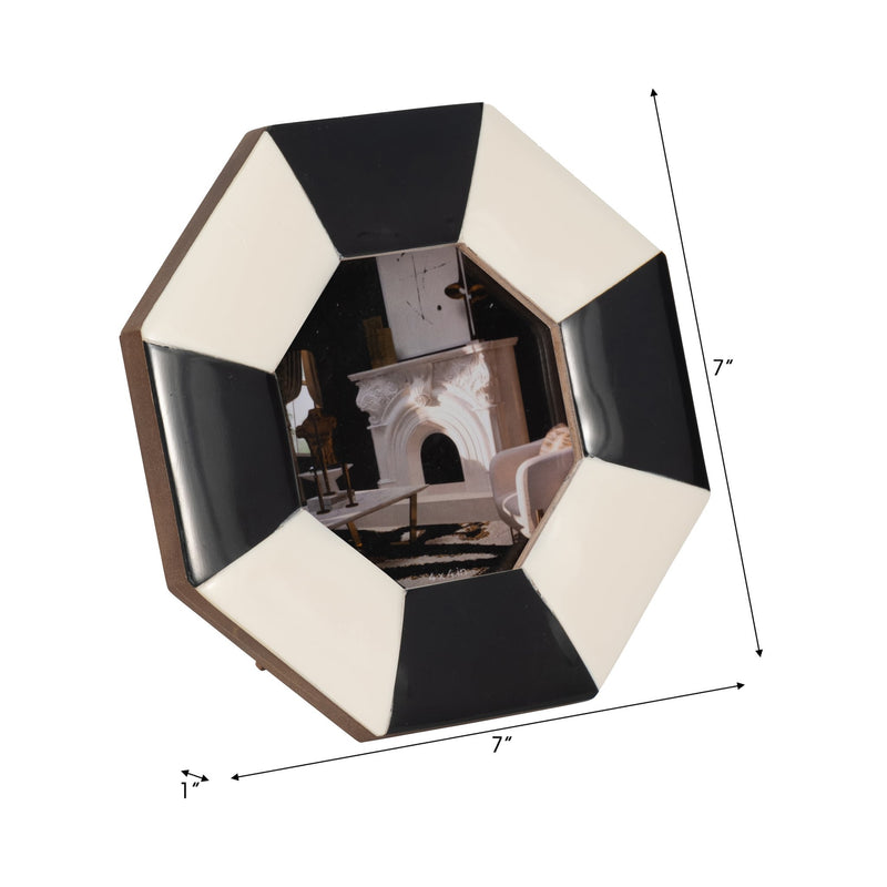 4x4-contemporary-octagon-photo-frame-black-white-6