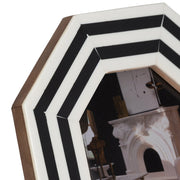 4x4-lines-octagon-photo-frame-black-white-4