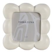 4x4-puffy-squiggle-photo-frame-ivory-1