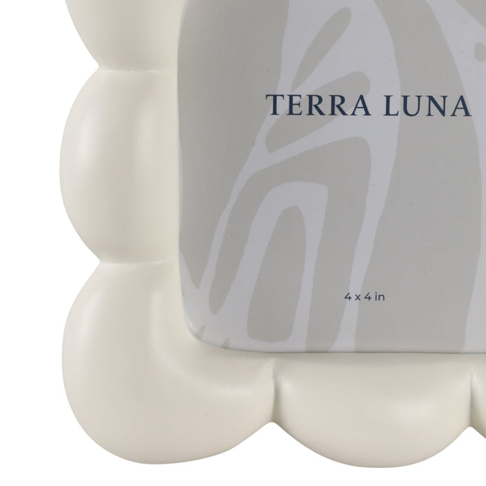 4x4-puffy-squiggle-photo-frame-ivory-5