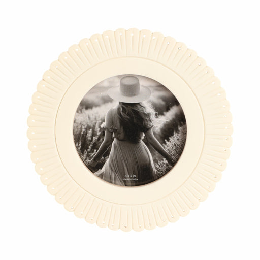 4x4-round-etched-petal-resin-photo-frame-ivory-1