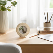 4x4-round-scalloped-resin-photo-frame-ivory-11