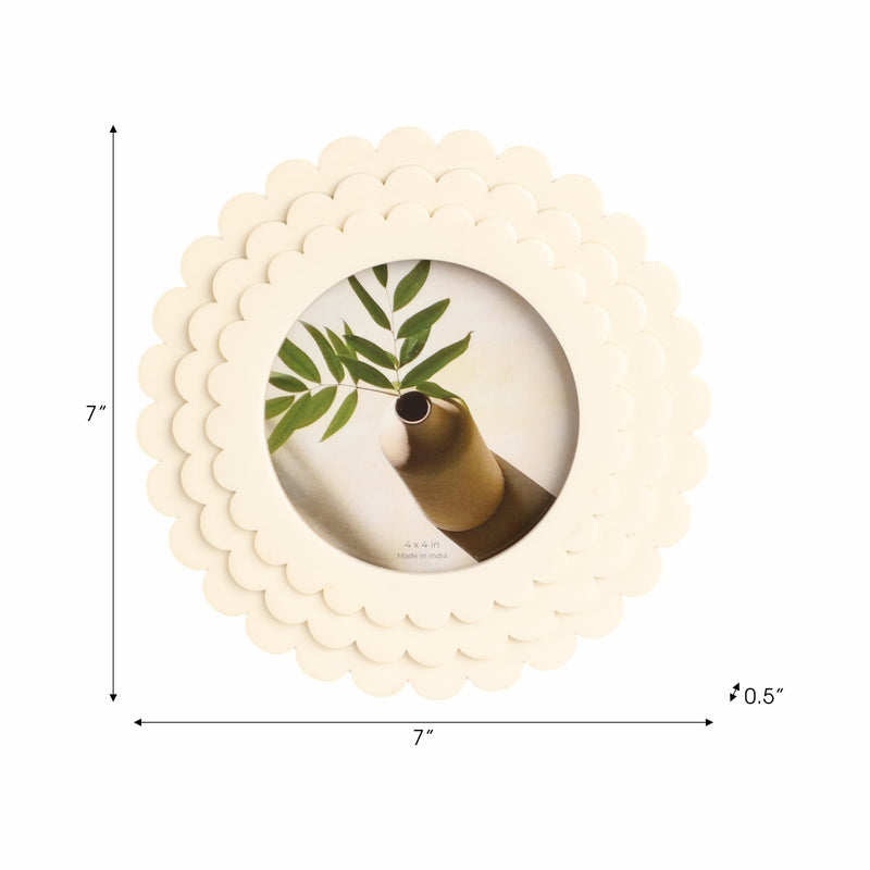 4x4-round-scalloped-resin-photo-frame-ivory-7