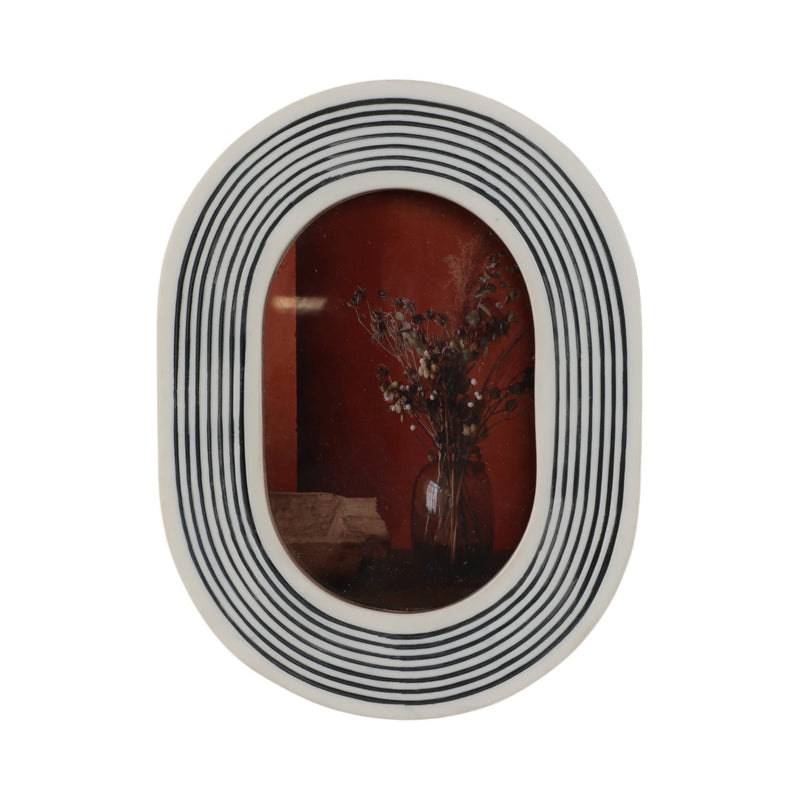 4x6-oval-etched-lines-photo-frame-white-black-1
