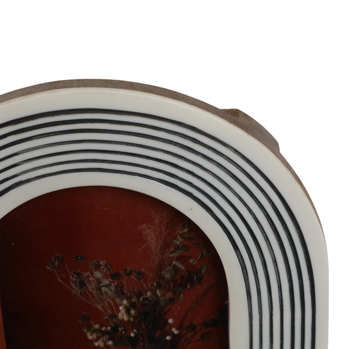 4x6-oval-etched-lines-photo-frame-white-black-6