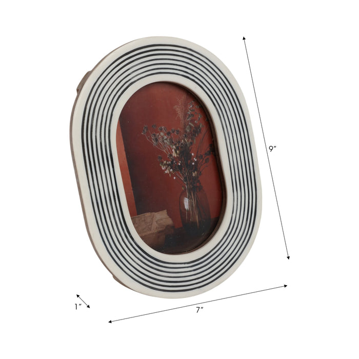 4x6-oval-etched-lines-photo-frame-white-black-7