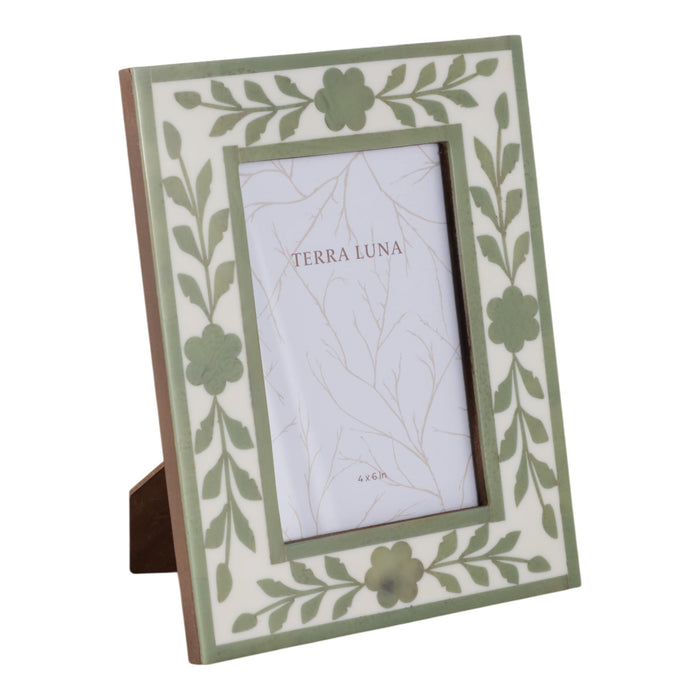 4x6-sage-green-petals-photo-frame-white-green-2