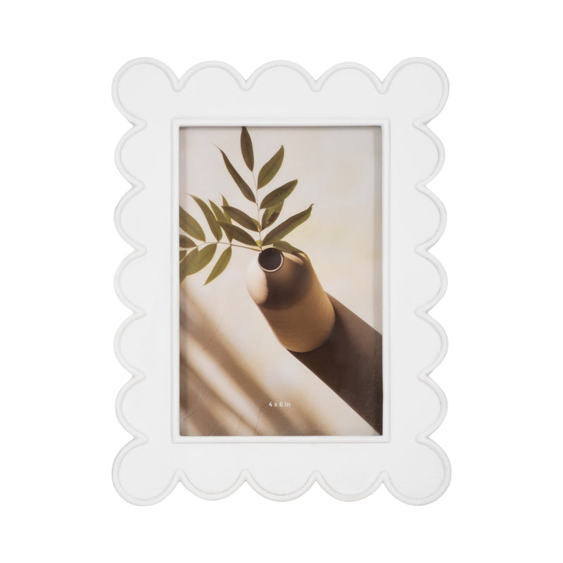 4x6-scallop-edge-photo-frame-white-1