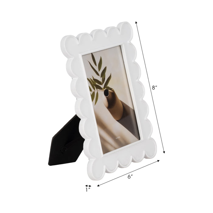 4x6-scallop-edge-photo-frame-white-7