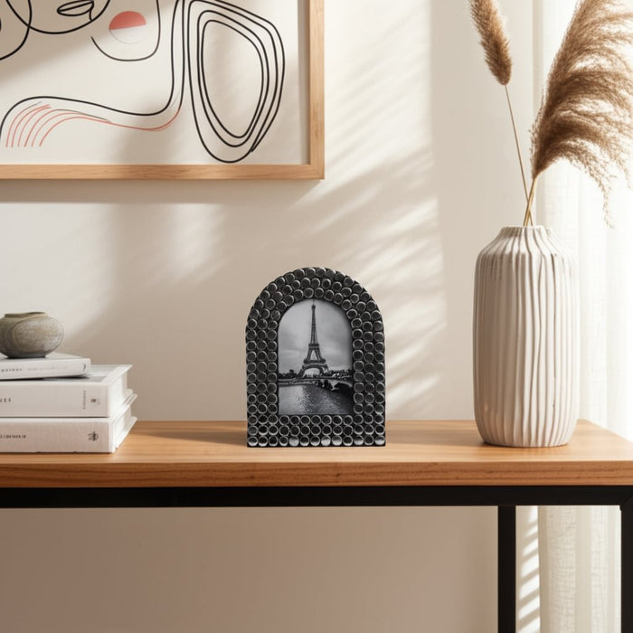 4x6-studded-arch-photo-frame-silver-black-10