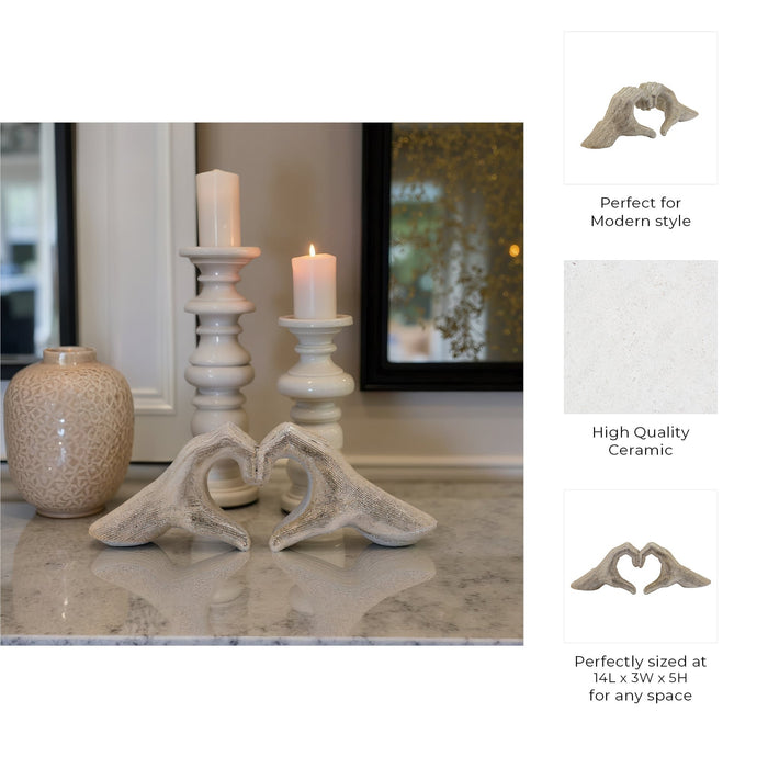 5-hand-heart-champagne-3