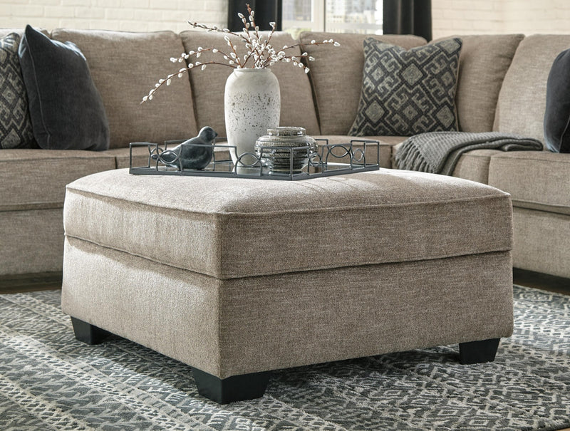 bovarian-3-piece-sectional-and-ottoman-7