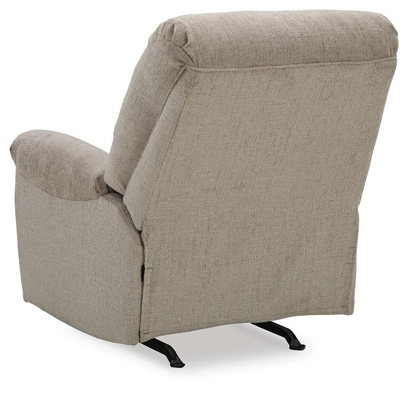 stonemeade-sofa-chaise-and-recliner-12