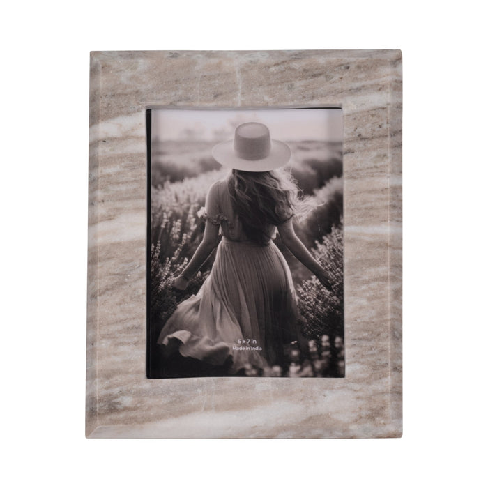 5x7-curved-marble-photo-frame-mocha-1