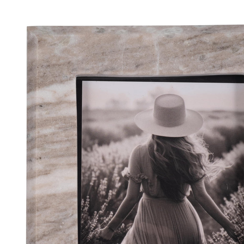 5x7-curved-marble-photo-frame-mocha-4