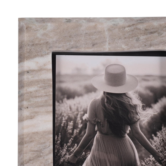 5x7-curved-marble-photo-frame-mocha-4