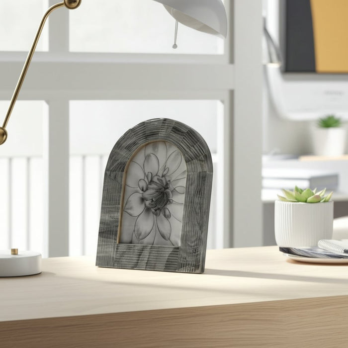 5x7-grooved-arch-photo-frame-marbled-grey-12