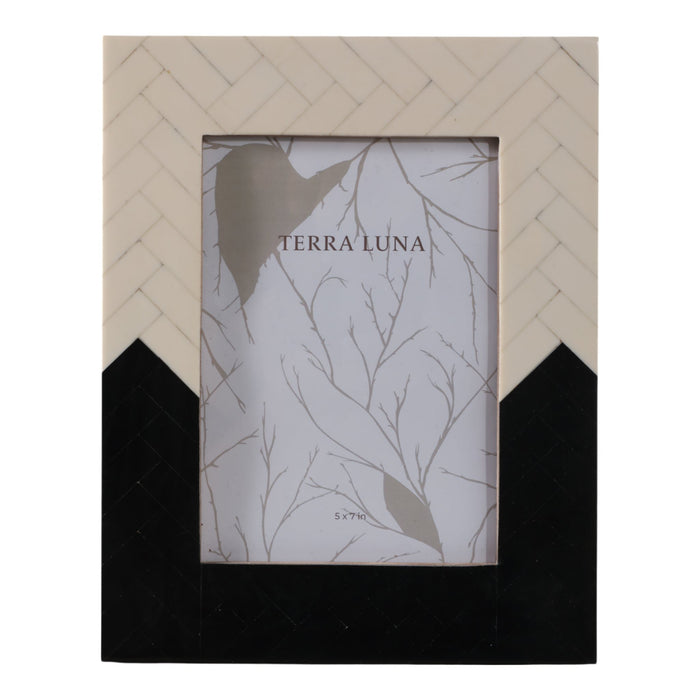 5x7-herringbone-2-tone-photo-frame-ivory-black-1