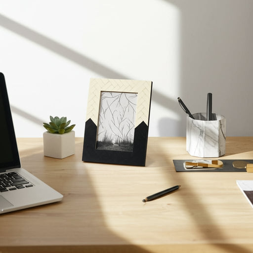 5x7-herringbone-2-tone-photo-frame-ivory-black-2