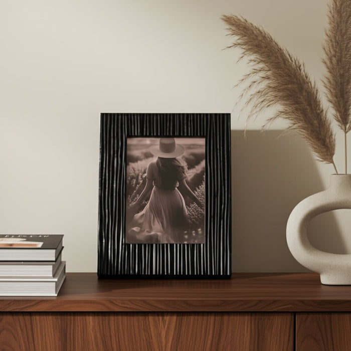 5x7-jagged-photo-frame-black-9