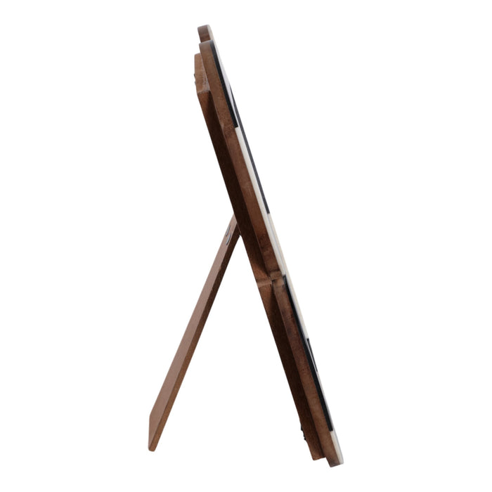 5x7-large-scallop-photo-frame-black-white-3