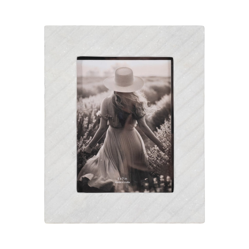 5x7-marble-ridged-photo-frame-white-1