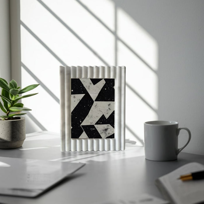 5x7-ridged-quartz-resin-photo-frame-white-11