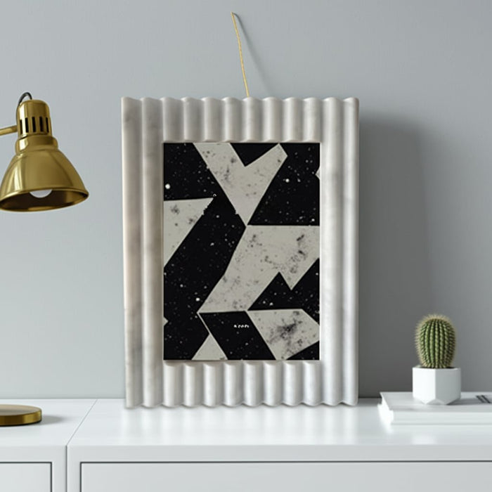 5x7-ridged-quartz-resin-photo-frame-white-12