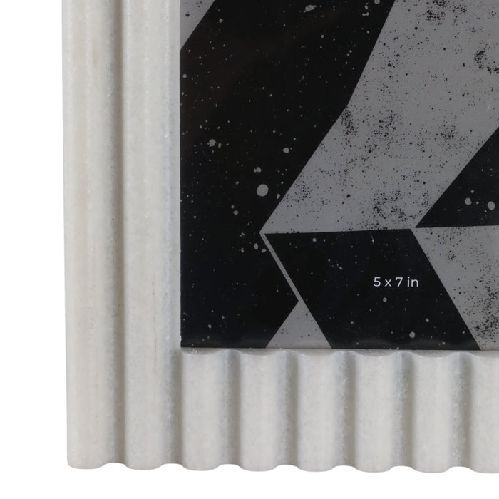 5x7-ridged-quartz-resin-photo-frame-white-5