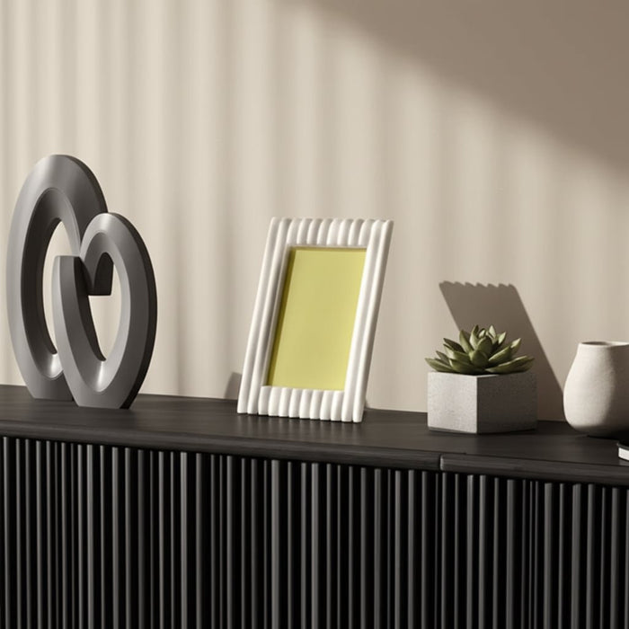 5x7-ridged-quartz-resin-photo-frame-white-9